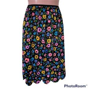 Vintage Baronet Womens Half Slip Small  Black Nylon Scalloped Hem Pillow Tab